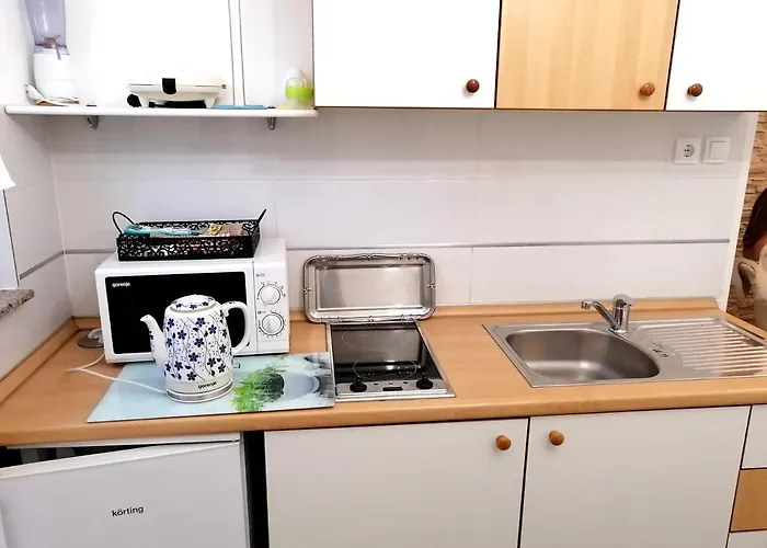 Paula *